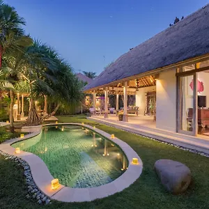 https://villa-tirta-naga-bali-seminyak-bali.hotelsseminyak.net