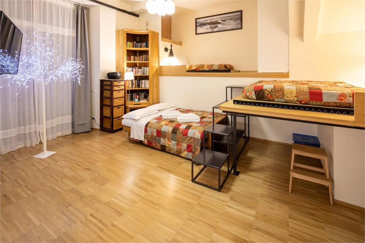 Appartamento LA CASA COLORATA - Flats in Milan - Bocconi 0*,  Italia