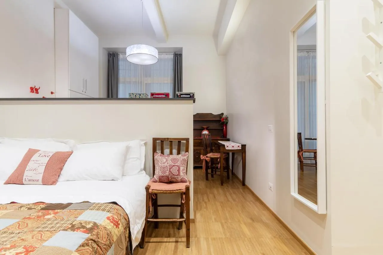 Appartamento LA CASA COLORATA - Flats in Milan - Bocconi