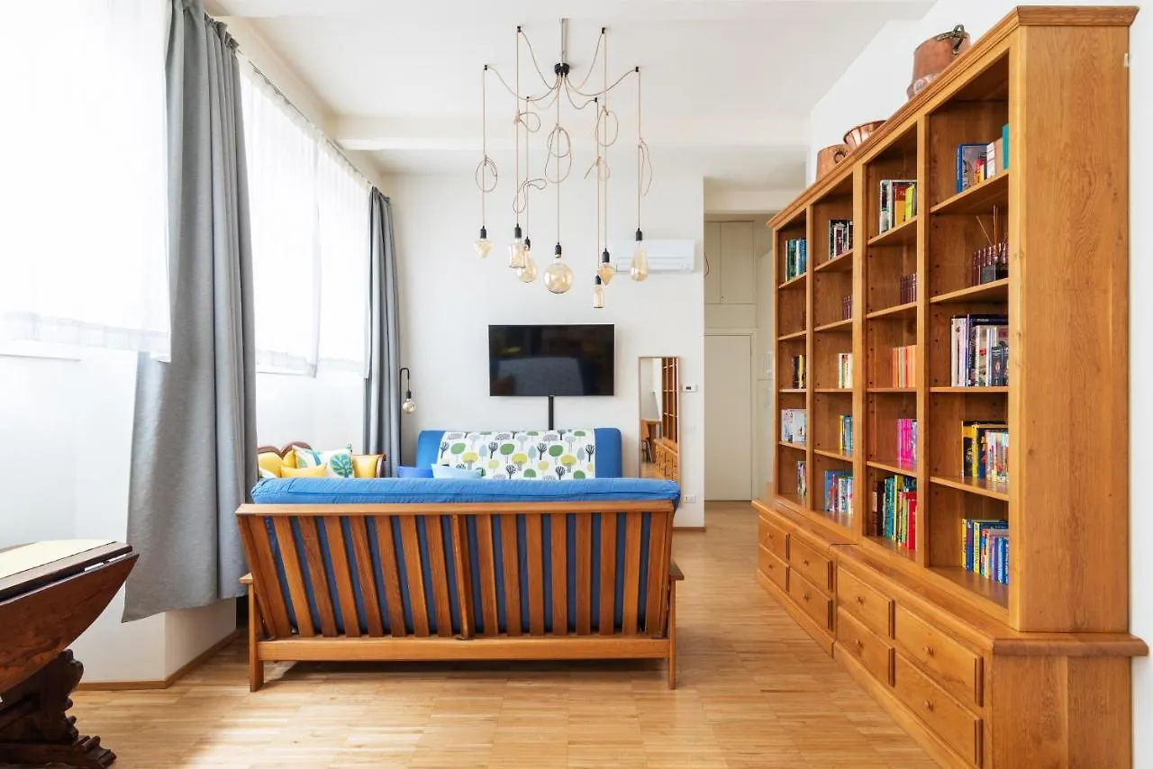 Appartamento LA CASA COLORATA - Flats in Milan - Bocconi