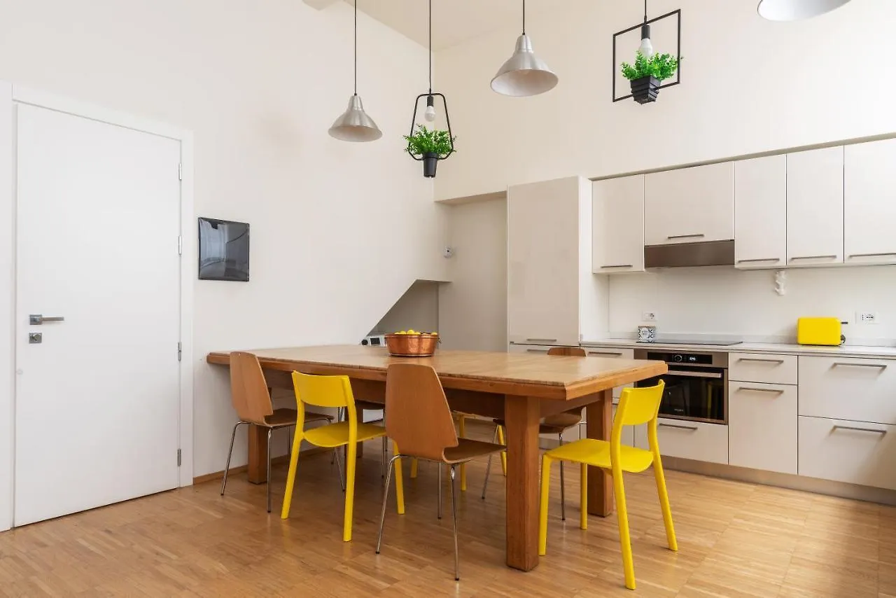Appartamento LA CASA COLORATA - Flats in Milan - Bocconi
