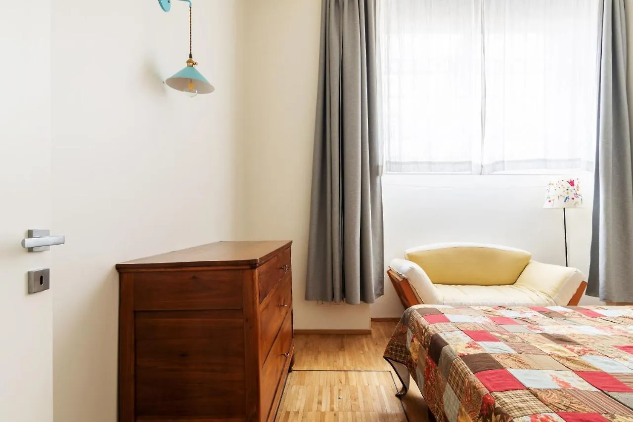 Appartamento LA CASA COLORATA - Flats in Milan - Bocconi