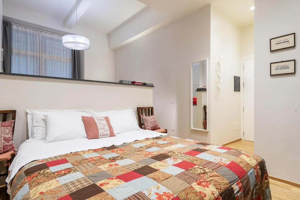 Appartamento LA CASA COLORATA - Flats in Milan - Bocconi