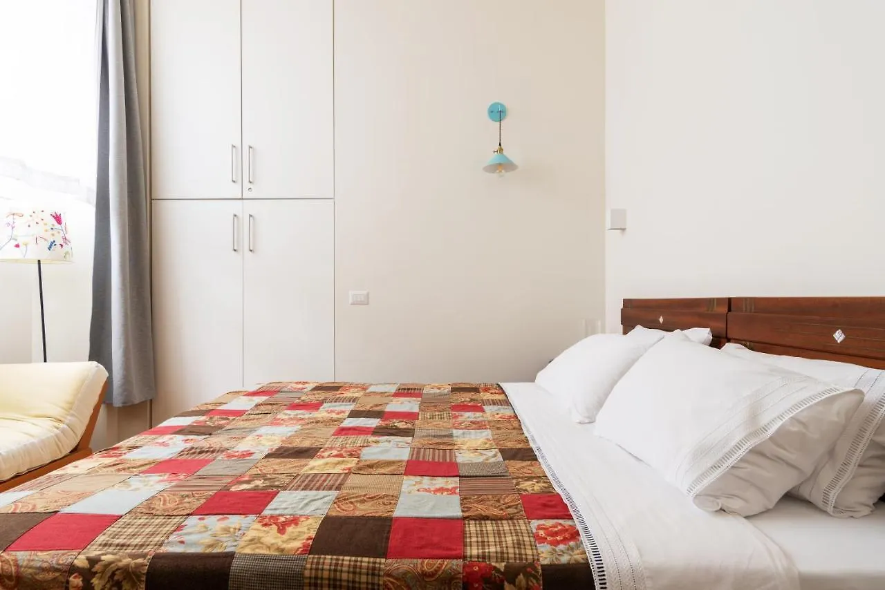 Appartamento LA CASA COLORATA - Flats in Milan - Bocconi