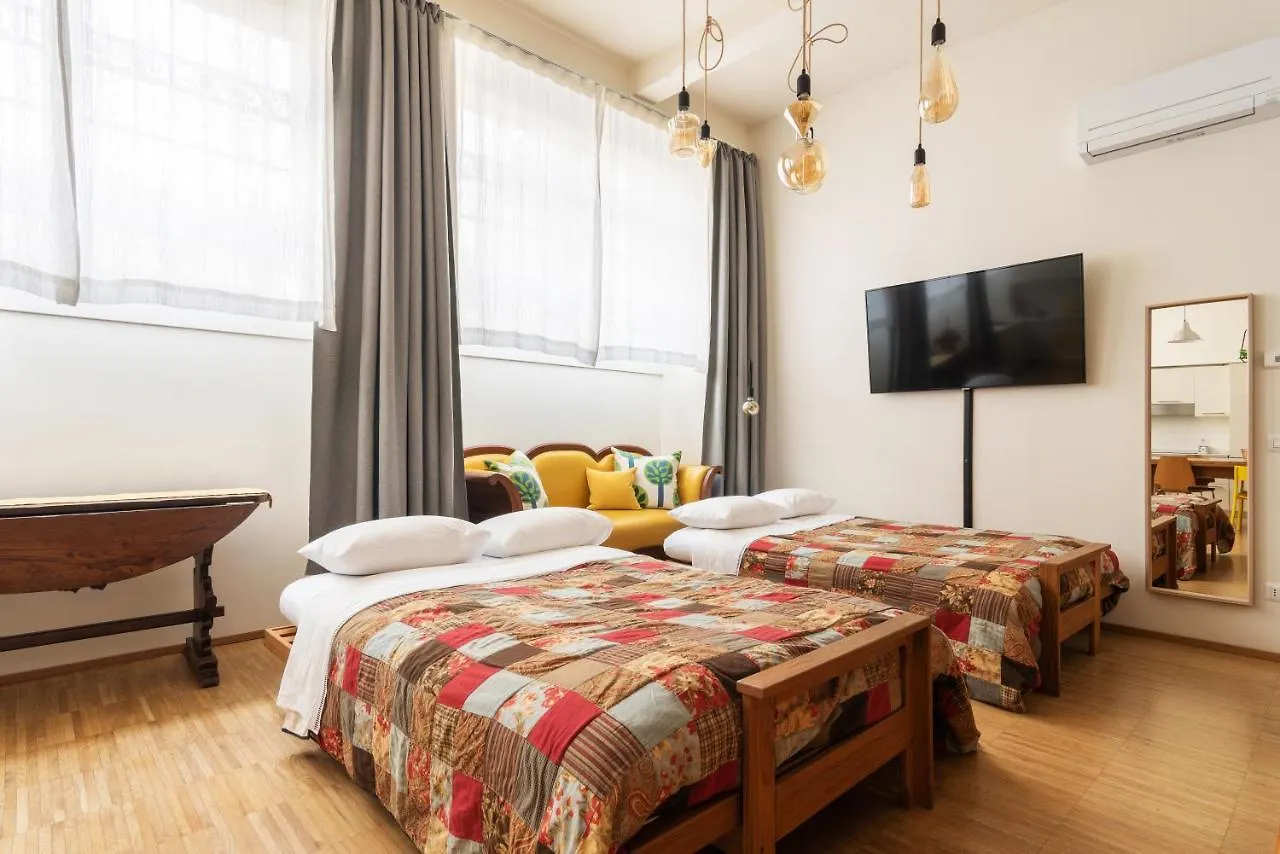 La Casa Colorata - Flats In Milan - Bocconi Apartment