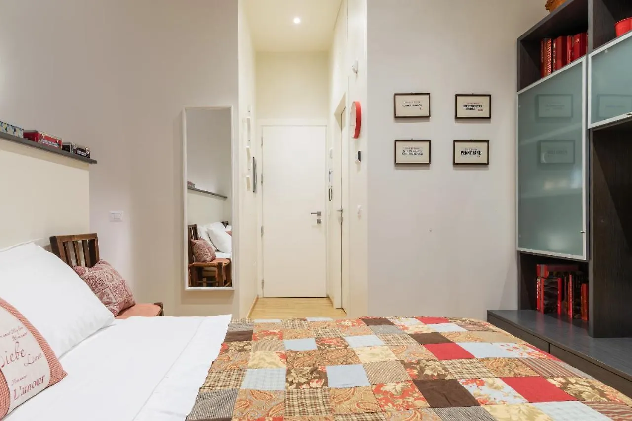 La Casa Colorata - Flats In Milan - Bocconi Apartment